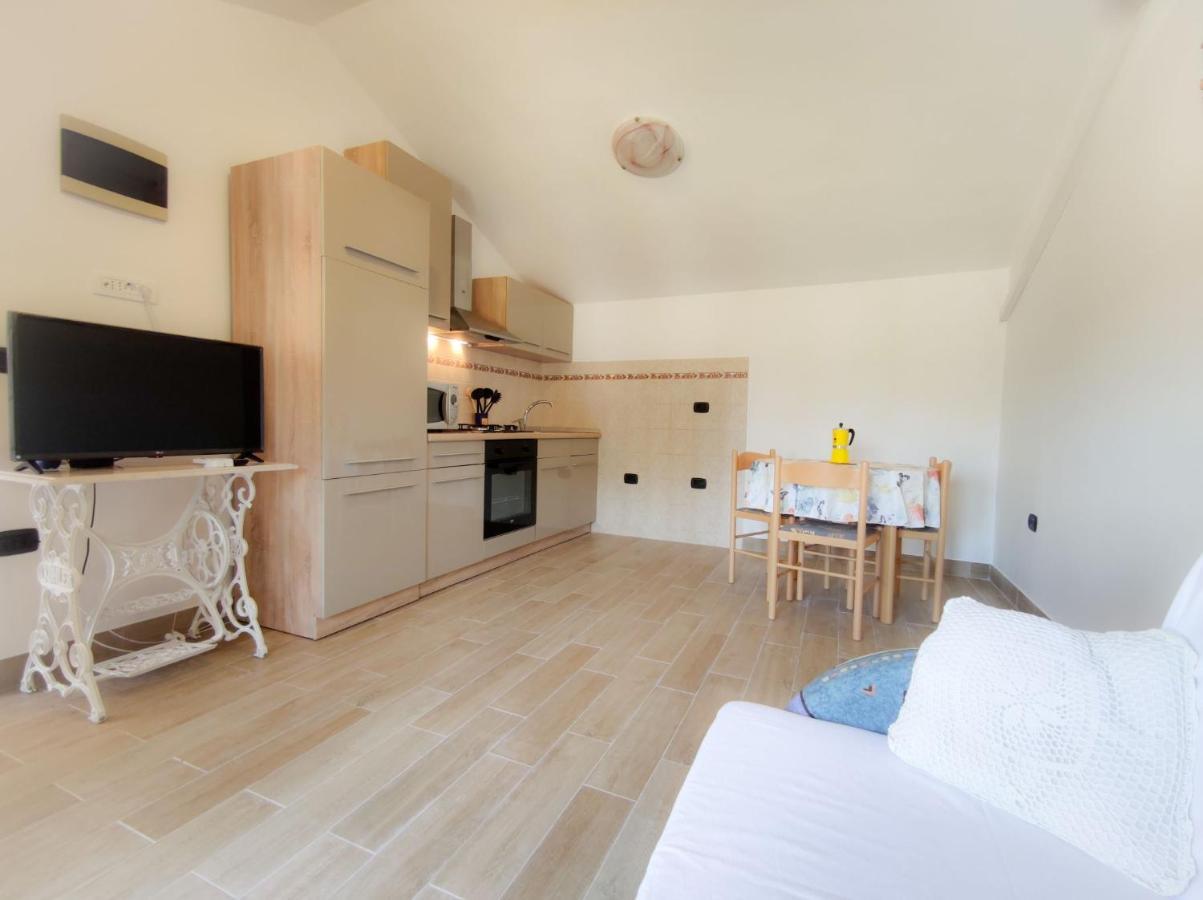 Apartments Morena Rakalj Zewnętrze zdjęcie