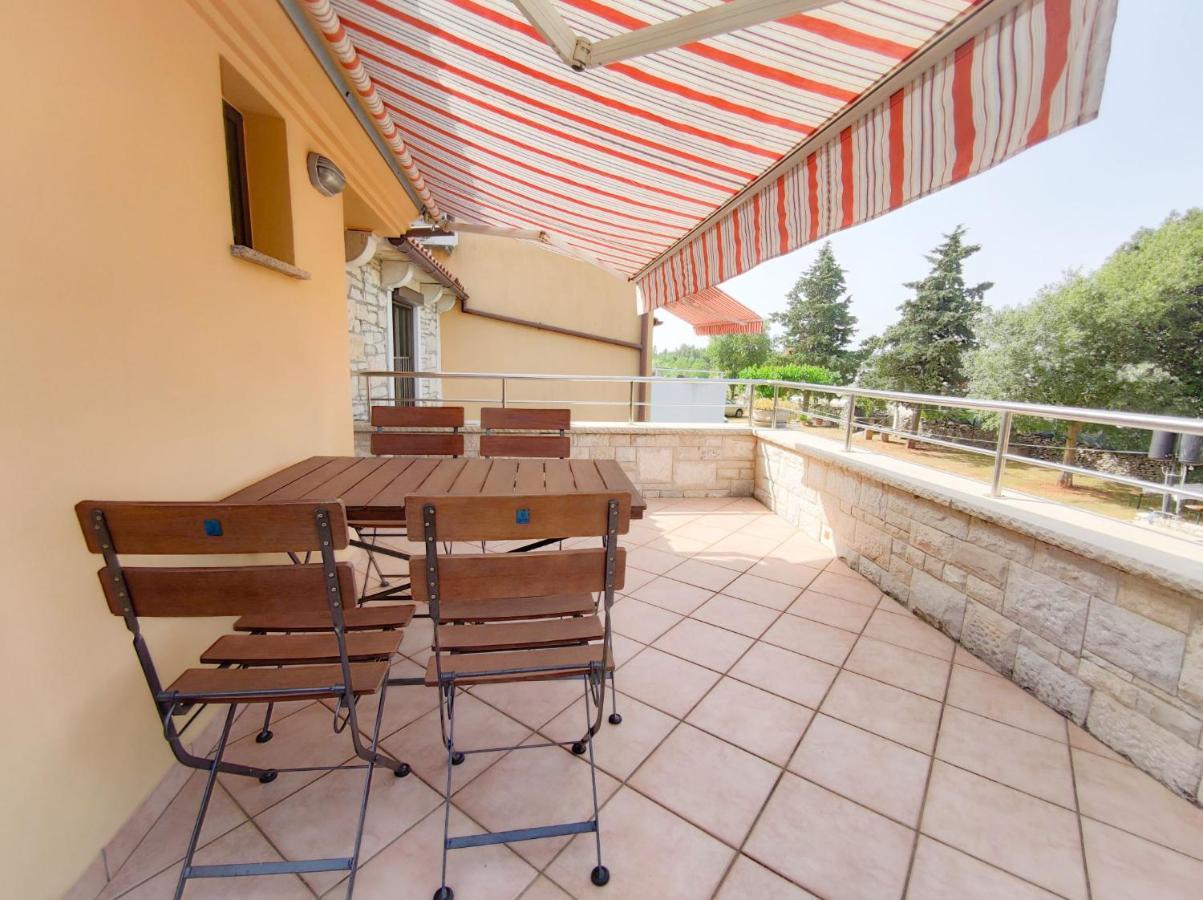 Apartments Morena Rakalj Zewnętrze zdjęcie