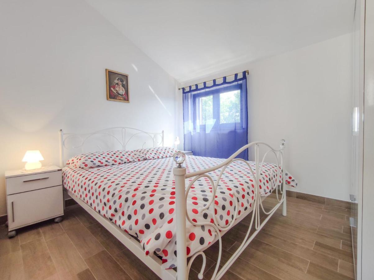 Apartments Morena Rakalj Zewnętrze zdjęcie